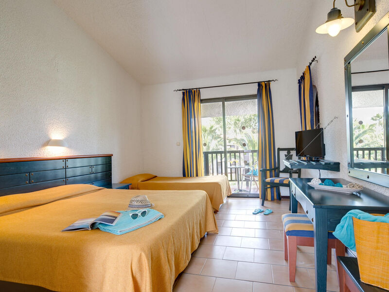 Golden Cost Hotel & Bungalows