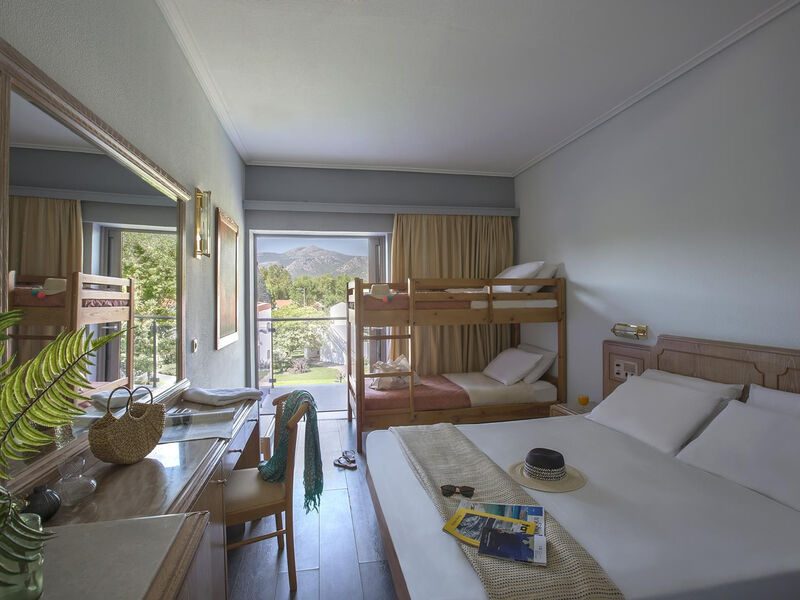 Golden Cost Hotel & Bungalows