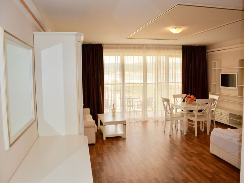 Golden Rainbow Vip Residence Aparthotel