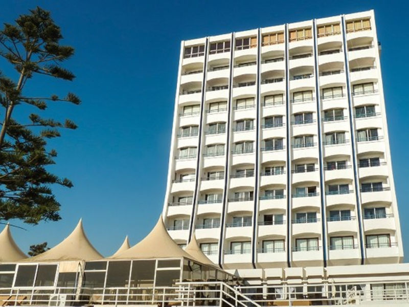 Golden Tulip Anezi