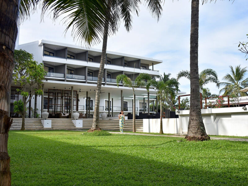 Goldi Sands