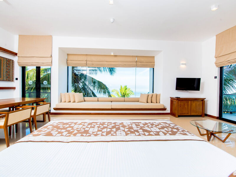 Goldi Sands
