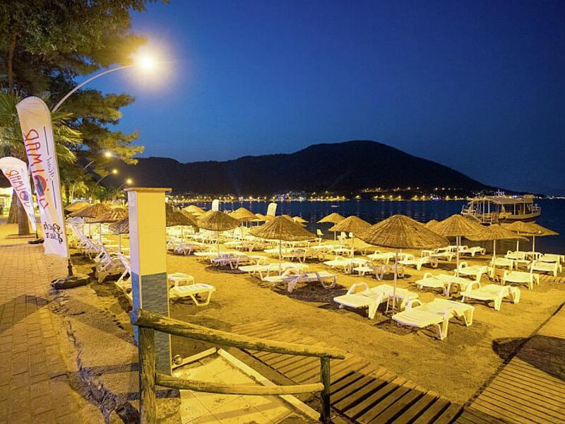 Golmar Beach