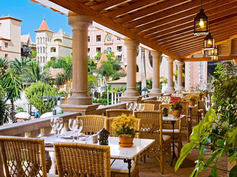 Gran Hotel Bahia del Duque Resort