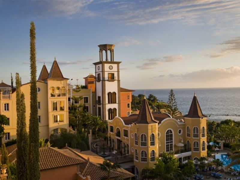 Gran Hotel Bahía Del Duque Resort & Spa