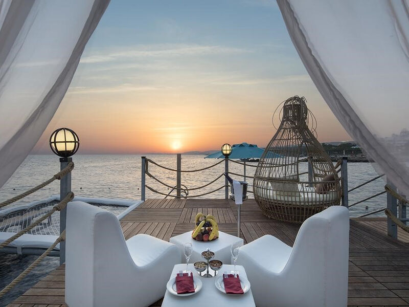 Granada Luxury Beach