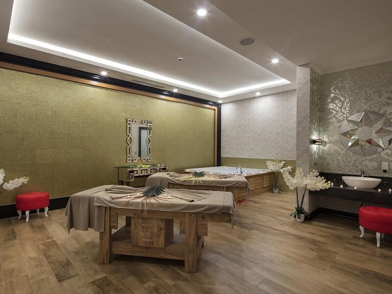 Granada Luxury Beach