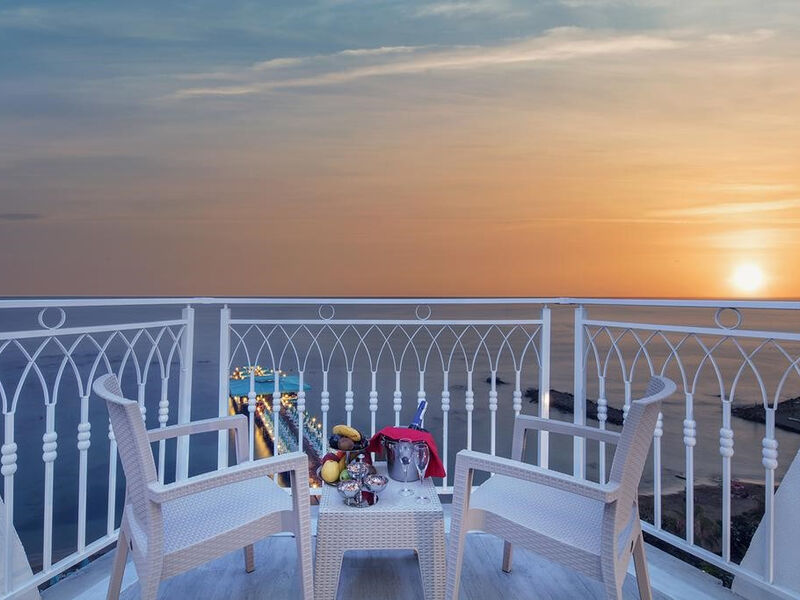 Granada Luxury Beach