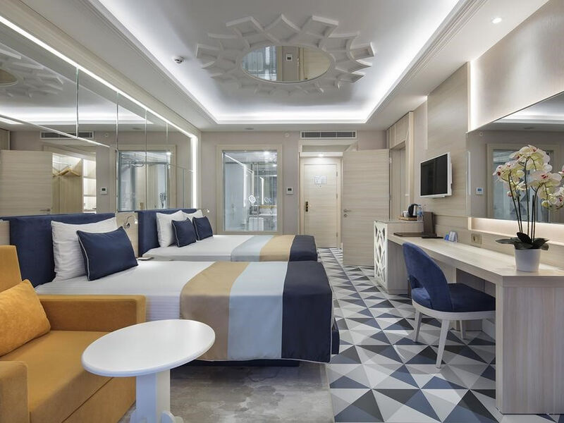Granada Luxury Beach