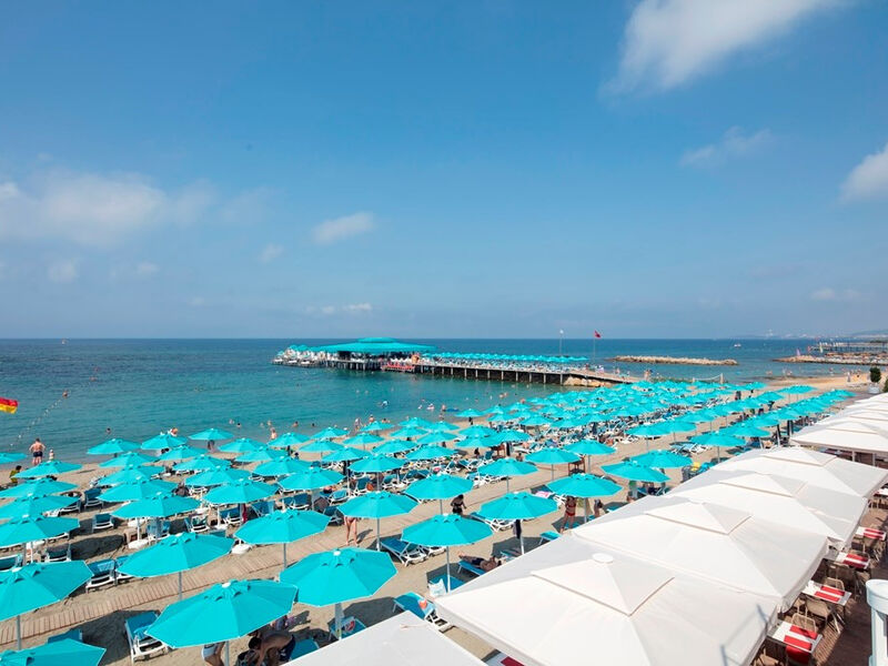 Granada Luxury Beach
