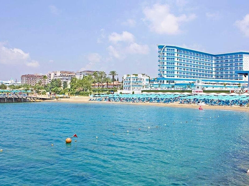 Granada Luxury Beach