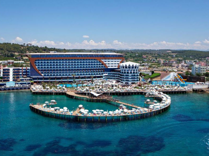 Granada Luxury Resort