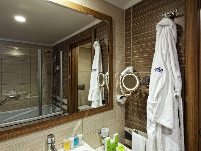 Granada Luxury Resort Spa & Thalasso