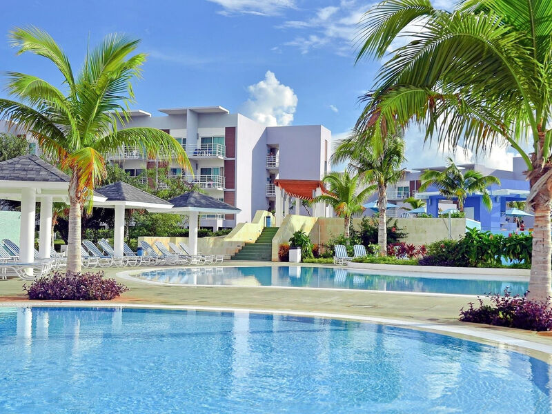 Grand Aston Cayo Las Brujas Beach Resort & Spa