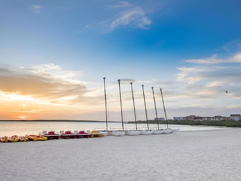 Grand Aston Cayo Las Brujas Beach Resort & Spa