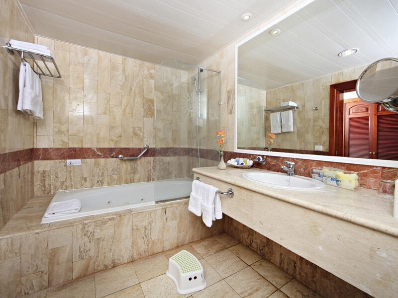 Bahia Principe Grand Turquesa