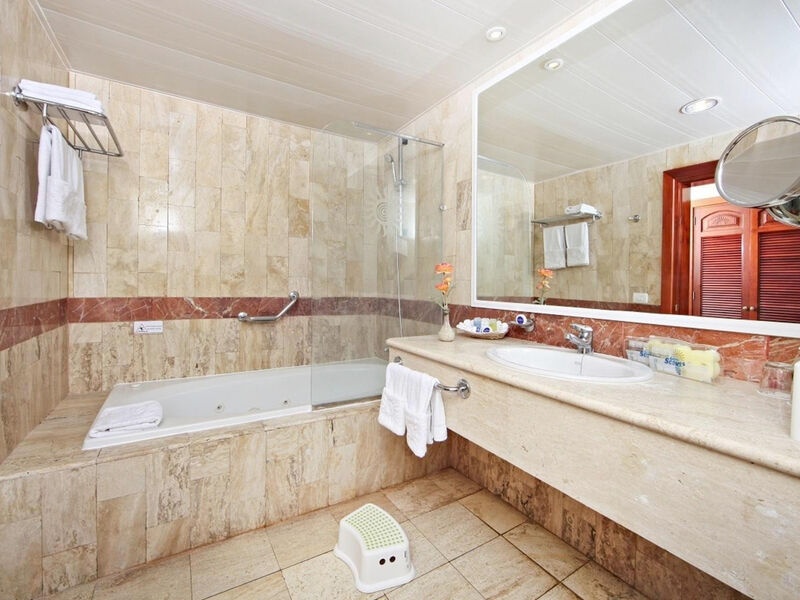 Bahia Principe Grand Turquesa