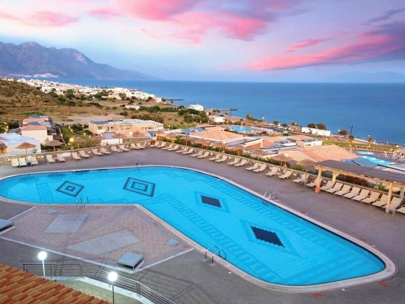 Grand Blue Beach