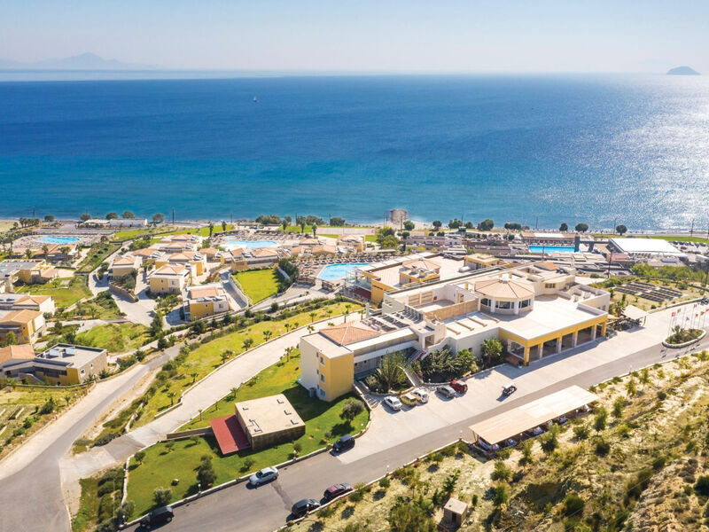 Grand Blue Beach