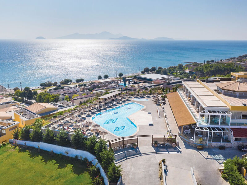 Grand Blue Beach