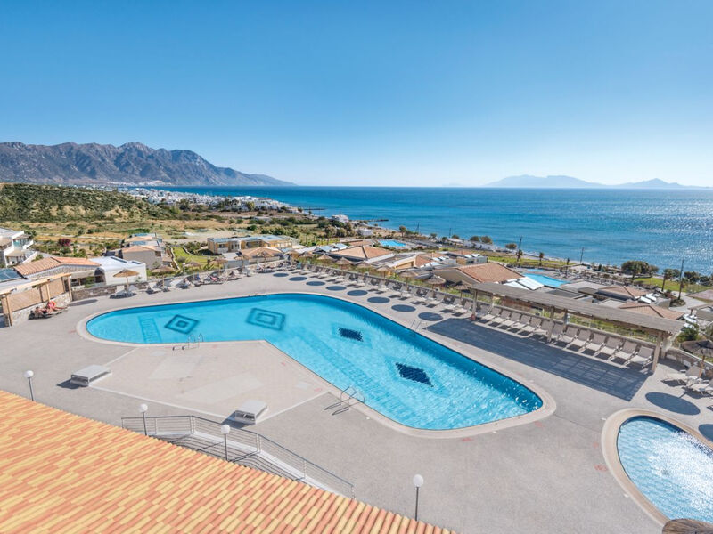 Grand Blue Beach