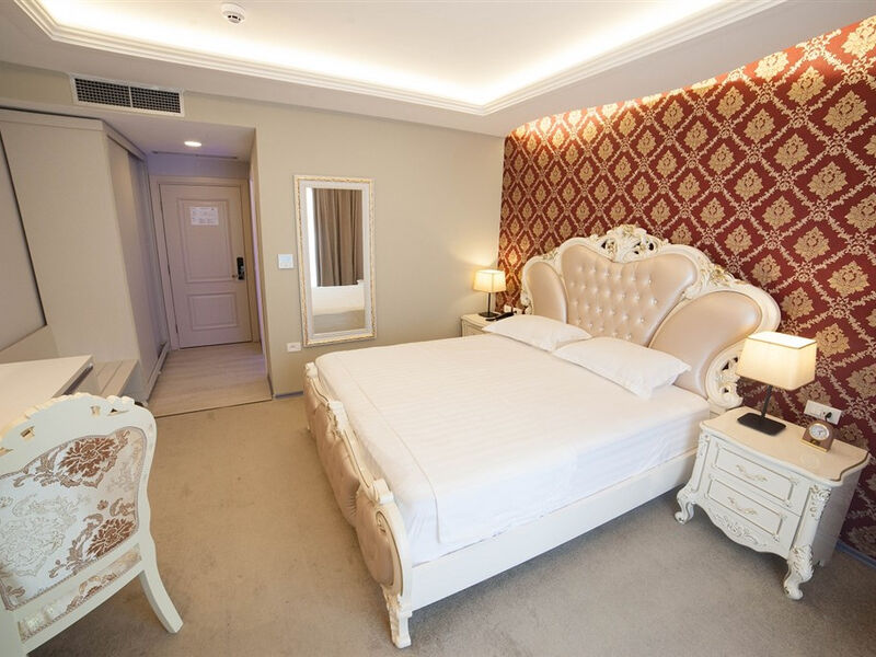 Grand Blue Fafa Resort