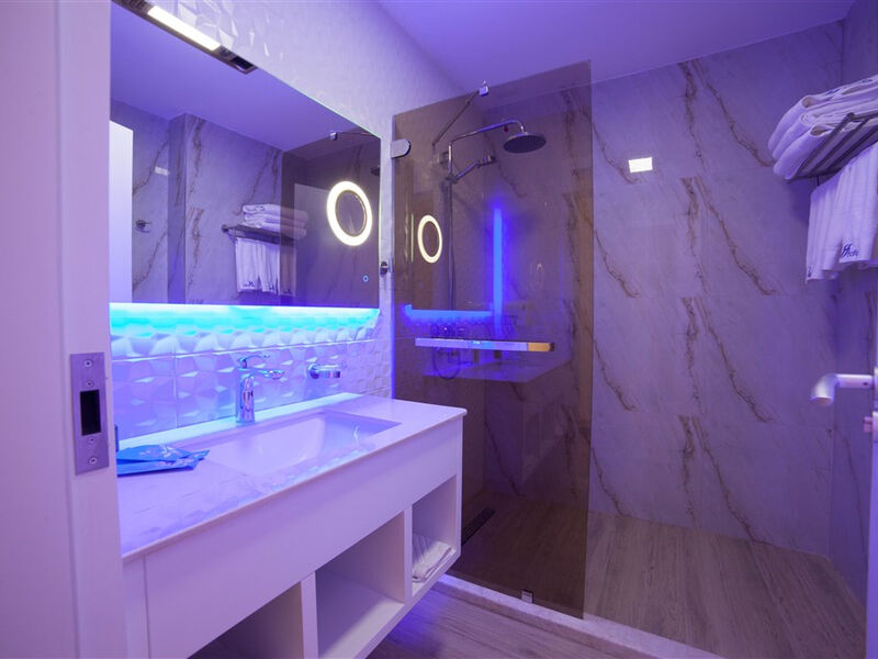 Grand Blue Fafa Resort