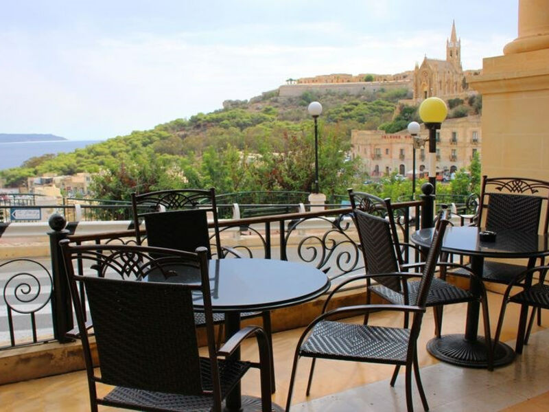 Grand Hotel