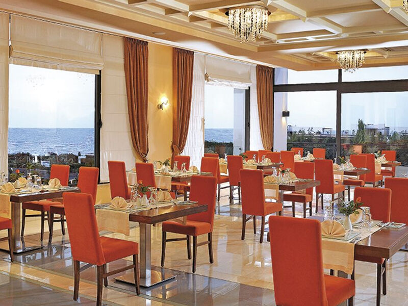 Grand Hotel Holiday Resort