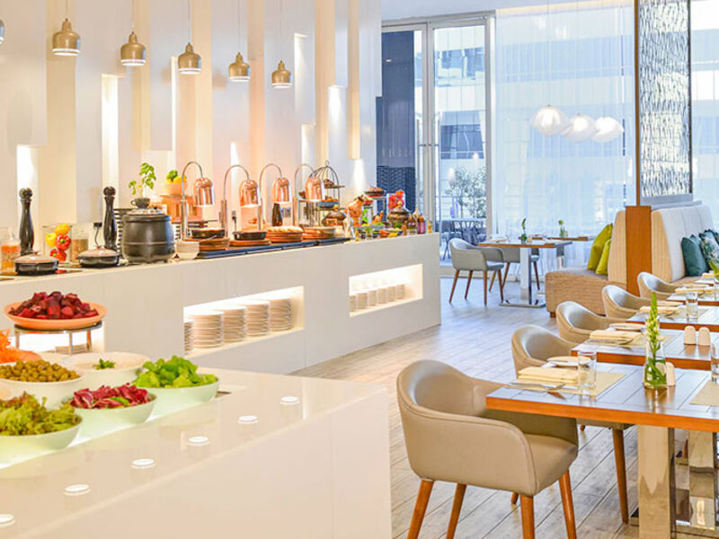 Grand Mercure Hotel Dubai