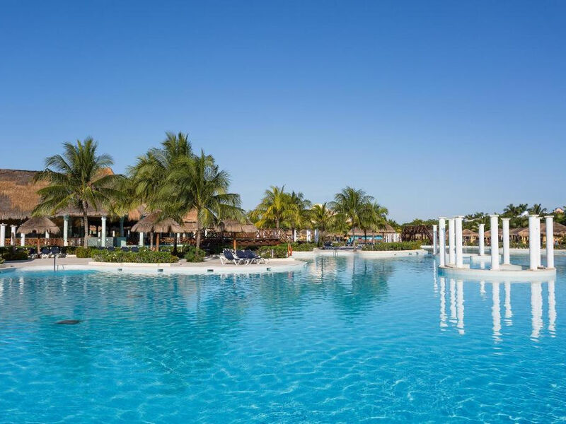 Grand Palladium Kantenah Resort & Spa