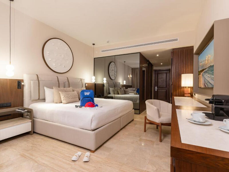 Grand Palladium Kantenah Resort & Spa