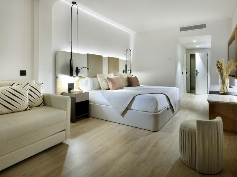 Grand Palladium Palace Ibiza Resort & Spa