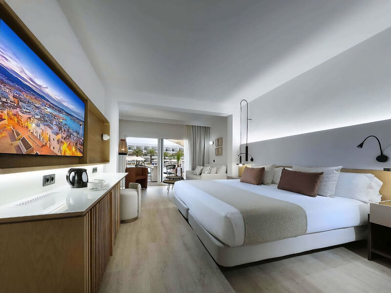 Grand Palladium Palace Ibiza Resort & Spa