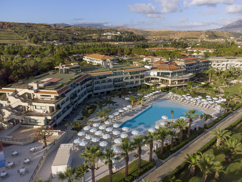 Grand Palladium Resort
