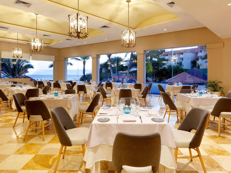 Grand Palladium Vallarta Resort & Spa