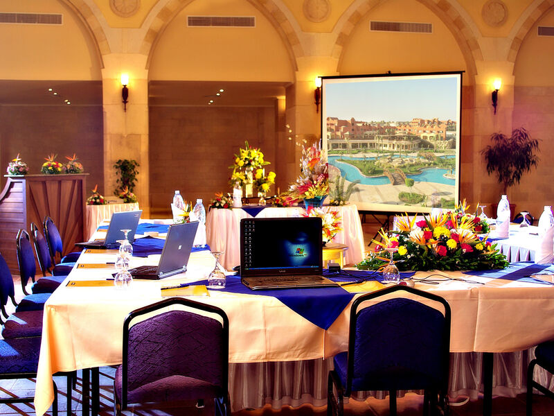 Grand Plaza Resort