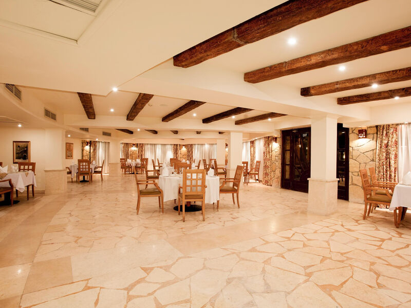 Grand Plaza Resort