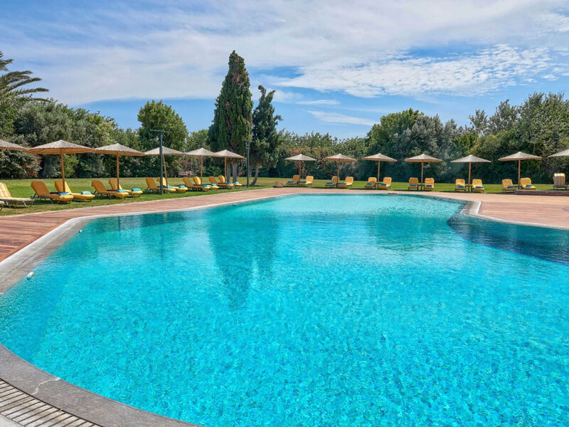 Grand Resort Lagonissi