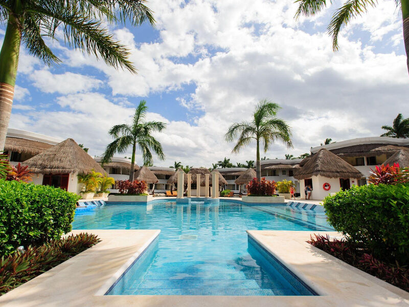 Grand Riviera Princess