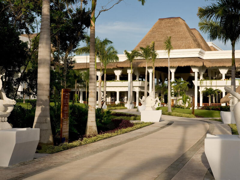 Grand Riviera Princess