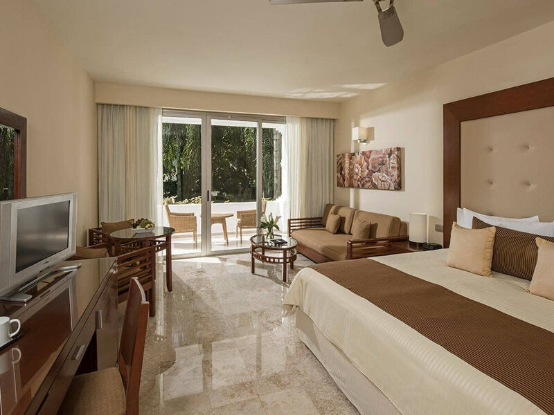 Grand Riviera Princess