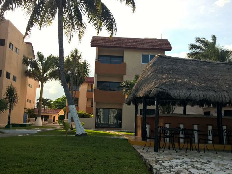 Grand Royal Lagoon