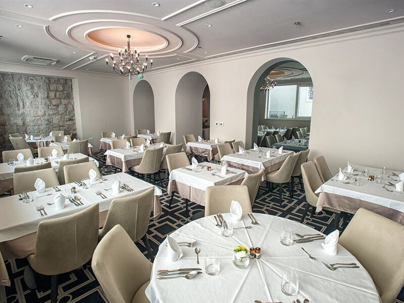 Grand Hotel Slavija