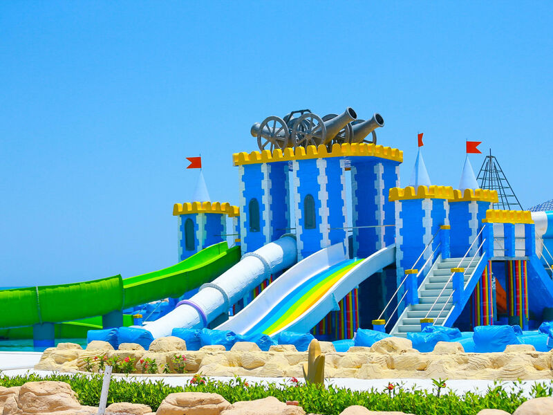 Gravity Hotel & Aqua Park