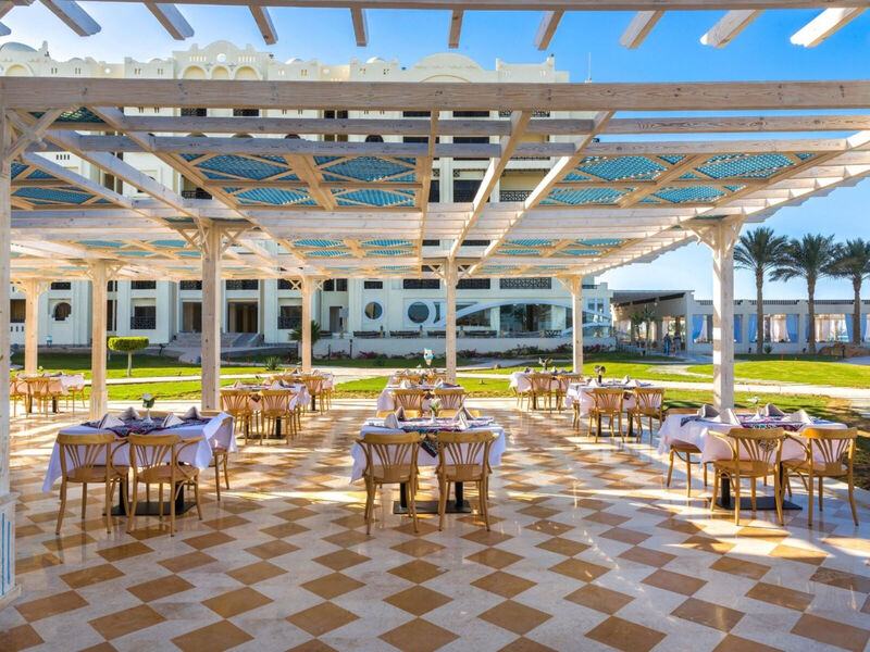 Gravity Hotel & Aqua Park Sahl Hasheesh