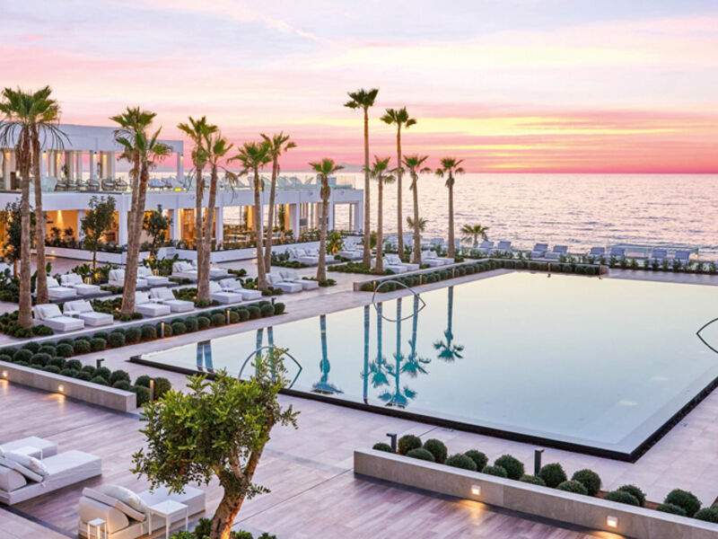 Grecotel Lux Me White Palace