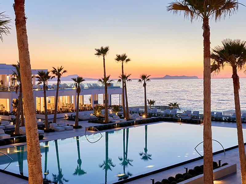 Grecotel Lux Me White Palace
