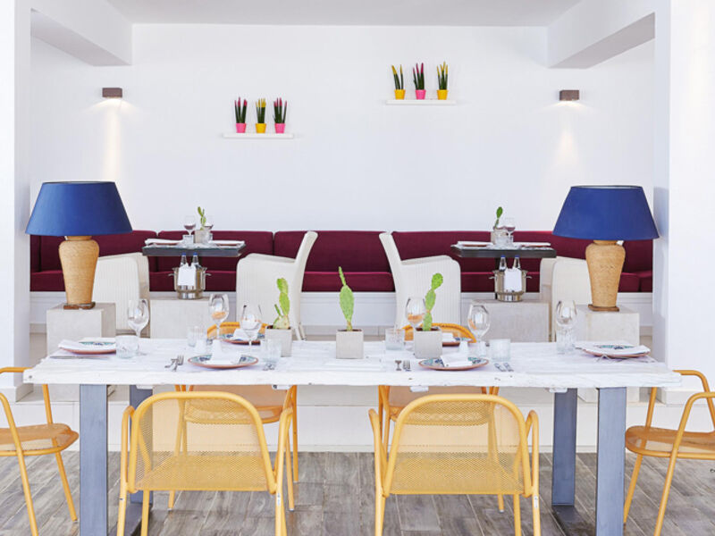 Grecotel Lux Me White Palace