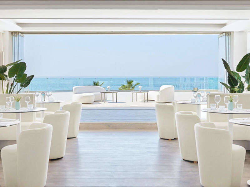 Grecotel Lux Me White Palace